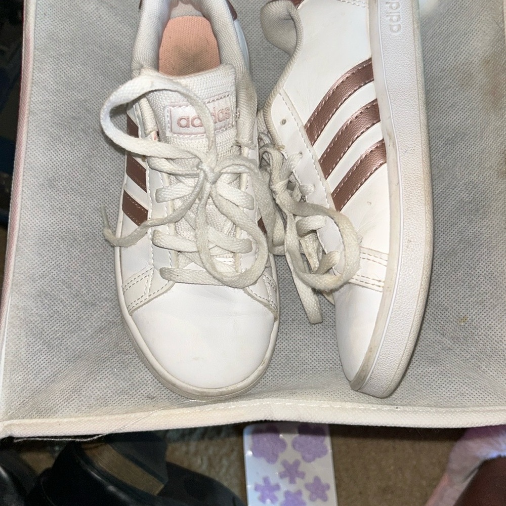 Adidas Cream and Tan Casual Sneakers